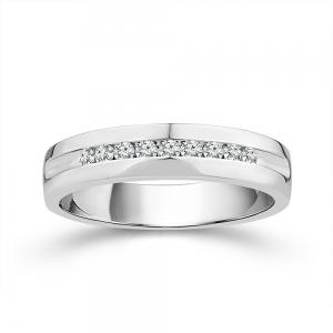 1/4 Ct. T.w. 9-stone Round Brilliant Cut Channel Wedding Band In 14Kt White Gold