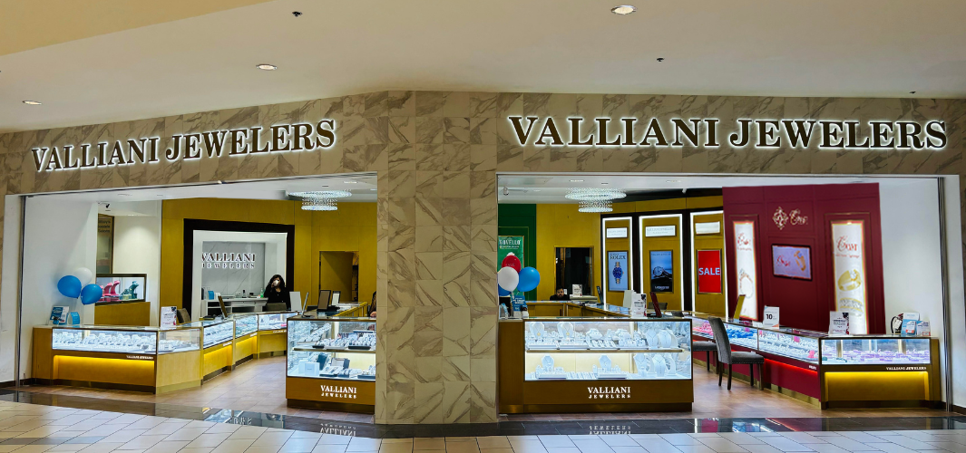 Wide-angle Picture of Valliani Jewelers Store